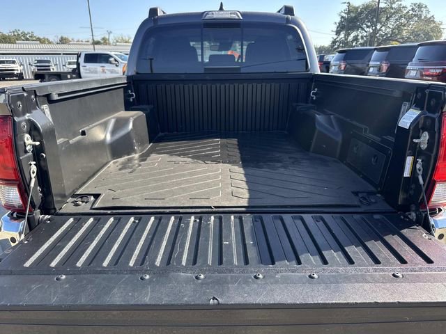 Used 2022 Toyota Tacoma SR5 image 10