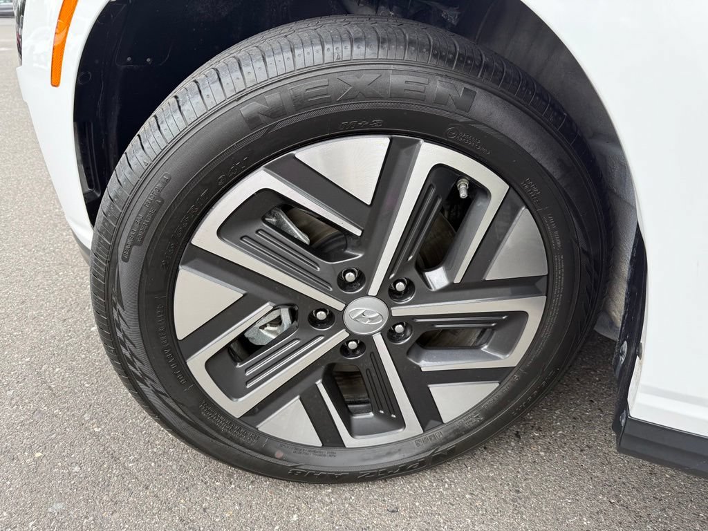 Certified 2023 Hyundai Kona Limited FWD image 32