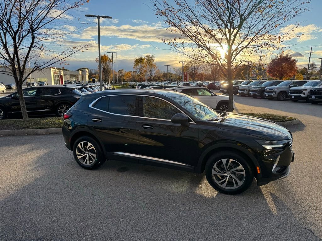 Used 2022 Buick Envision Essence w/ Safety Package image 4
