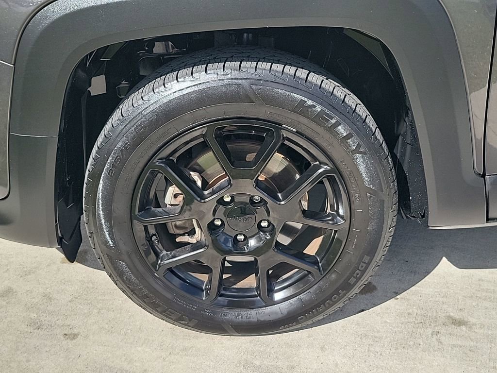 Used 2019 Jeep Renegade Altitude w/ Quick Order Package 2XM image 3