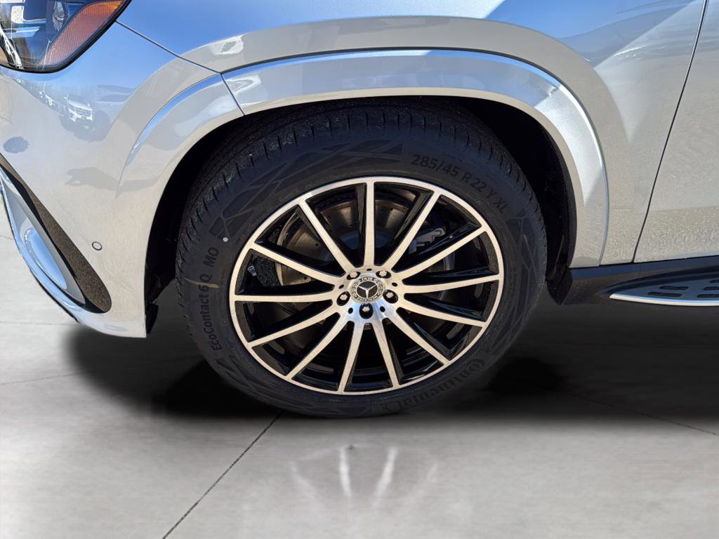 New 2026 Mercedes-Benz GLS 580 4MATIC image 9