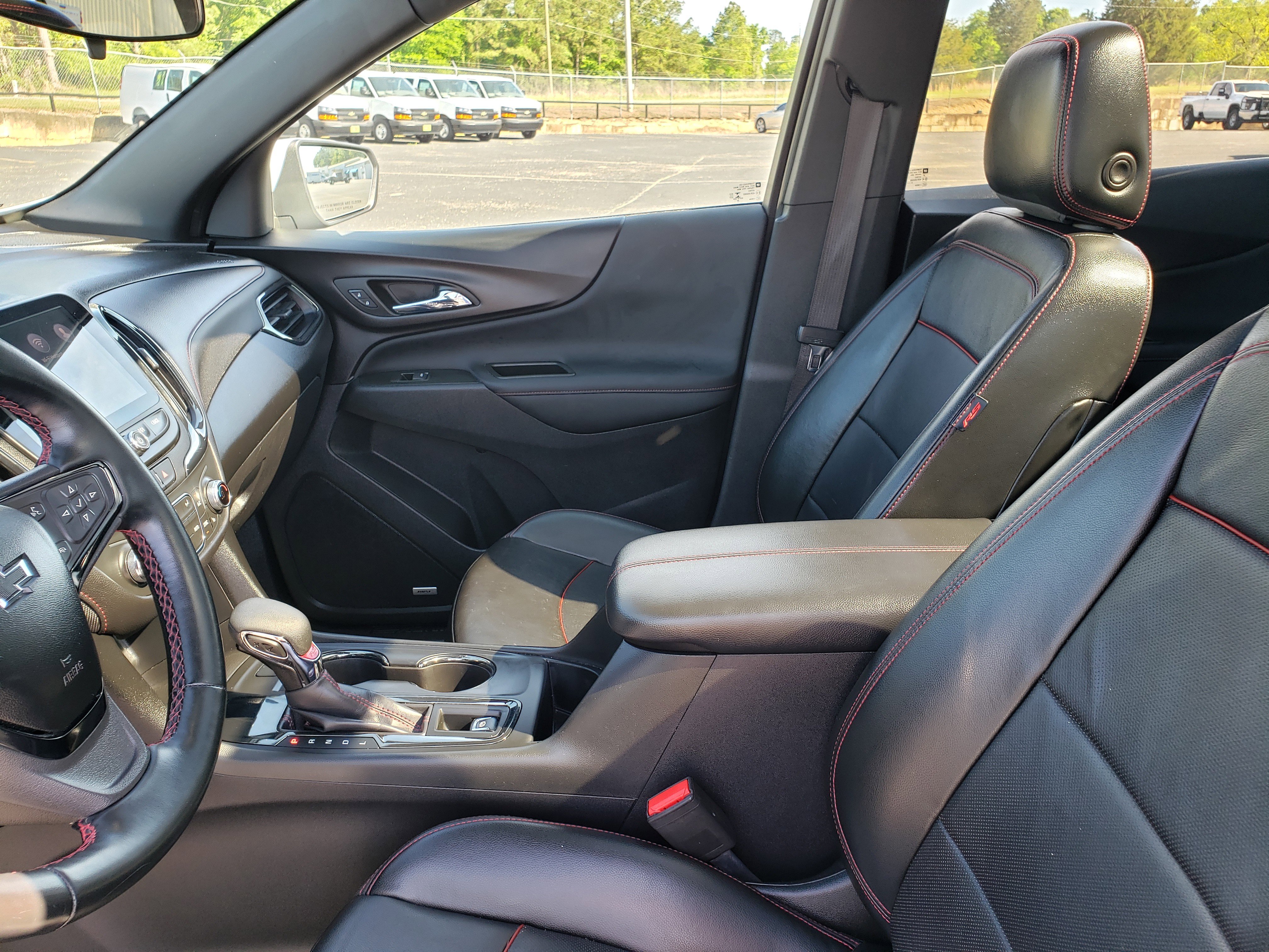 Used 2023 Chevrolet Equinox RS w/ RS Leather Package FWD image 26