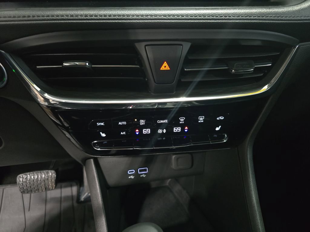 Used 2025 Buick Encore GX Avenir w/ Avenir Convenience Package AWD/4WD image 24