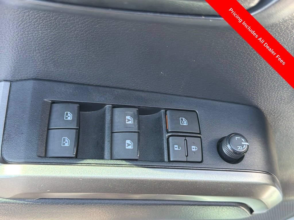 Used 2023 Toyota Tacoma SR5 RWD image 18