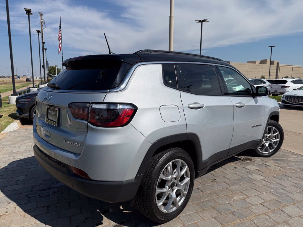 Used 2025 Jeep Compass Limited AWD/4WD image 25
