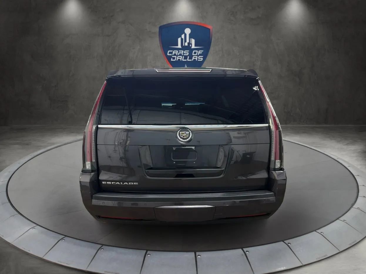 Used 2015 Cadillac Escalade Premium image 4