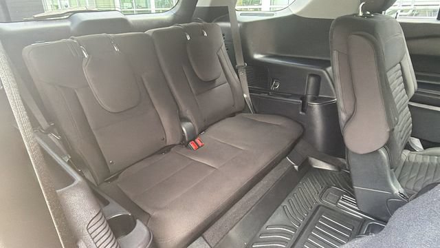 Used 2021 Ford Explorer XLT AWD/4WD image 21