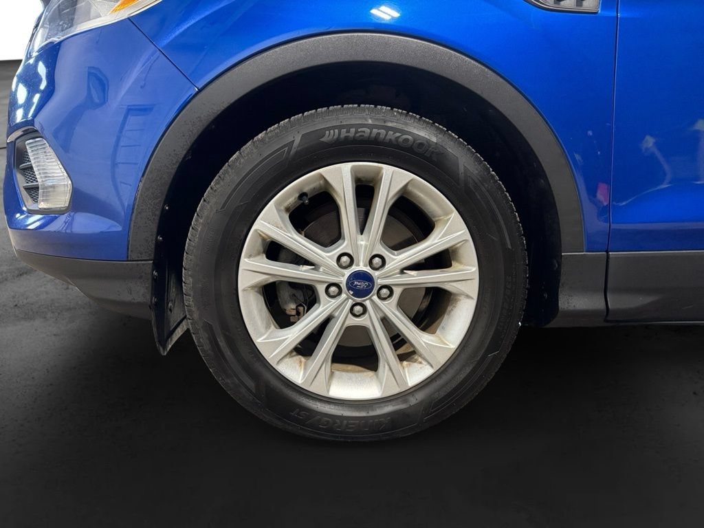 Used 2017 Ford Escape SE FWD image 11