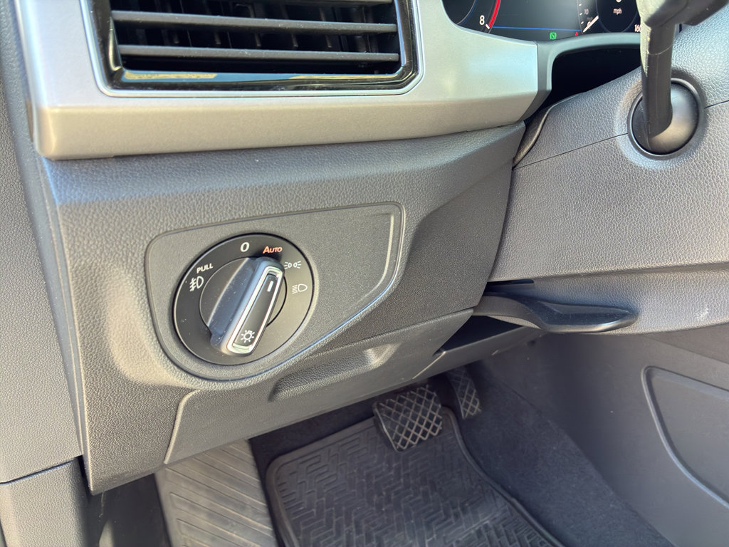 Used 2018 Volkswagen Atlas SEL Premium image 15