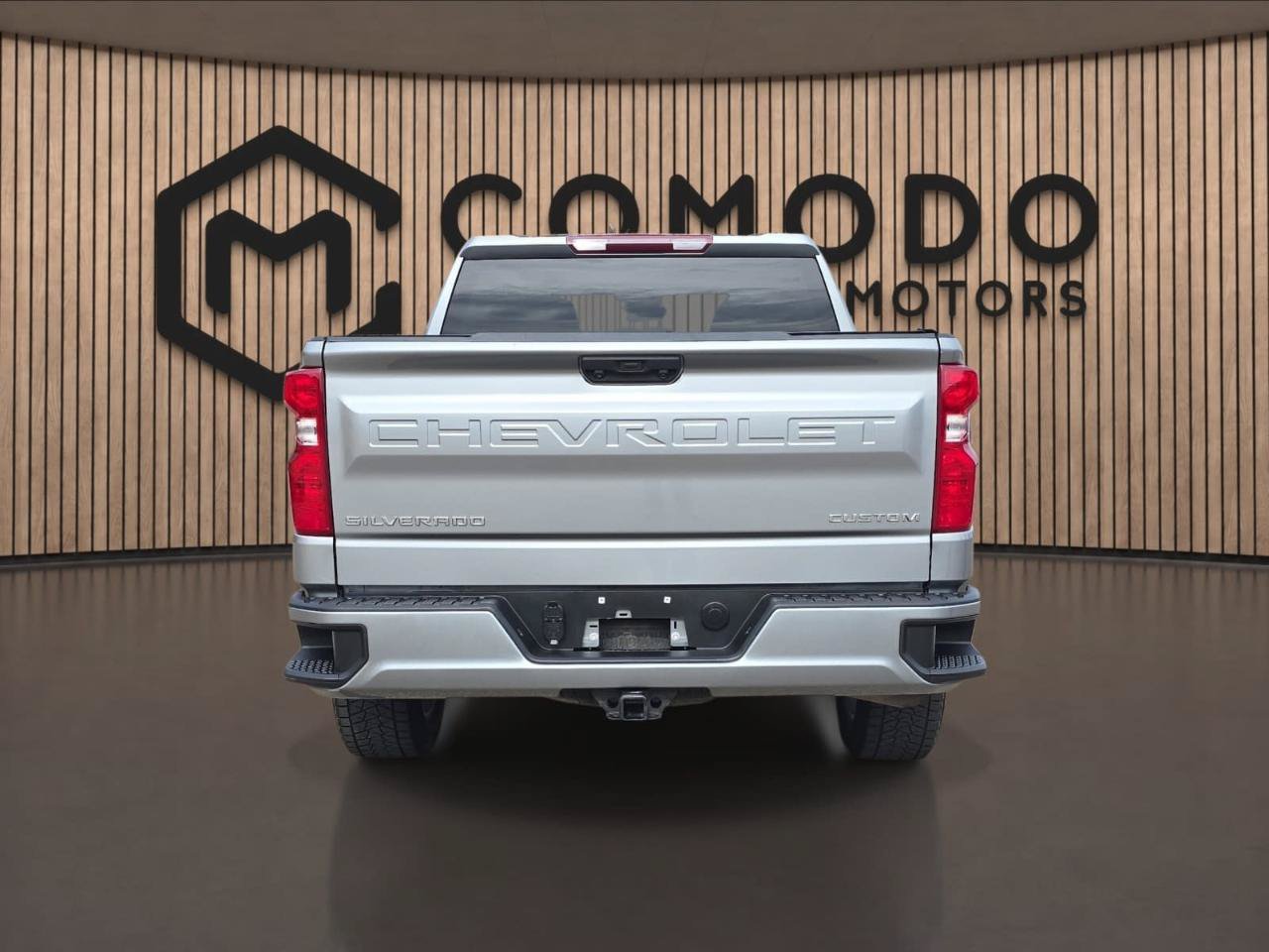 Used 2023 Chevrolet Silverado 1500 Custom AWD/4WD image 4