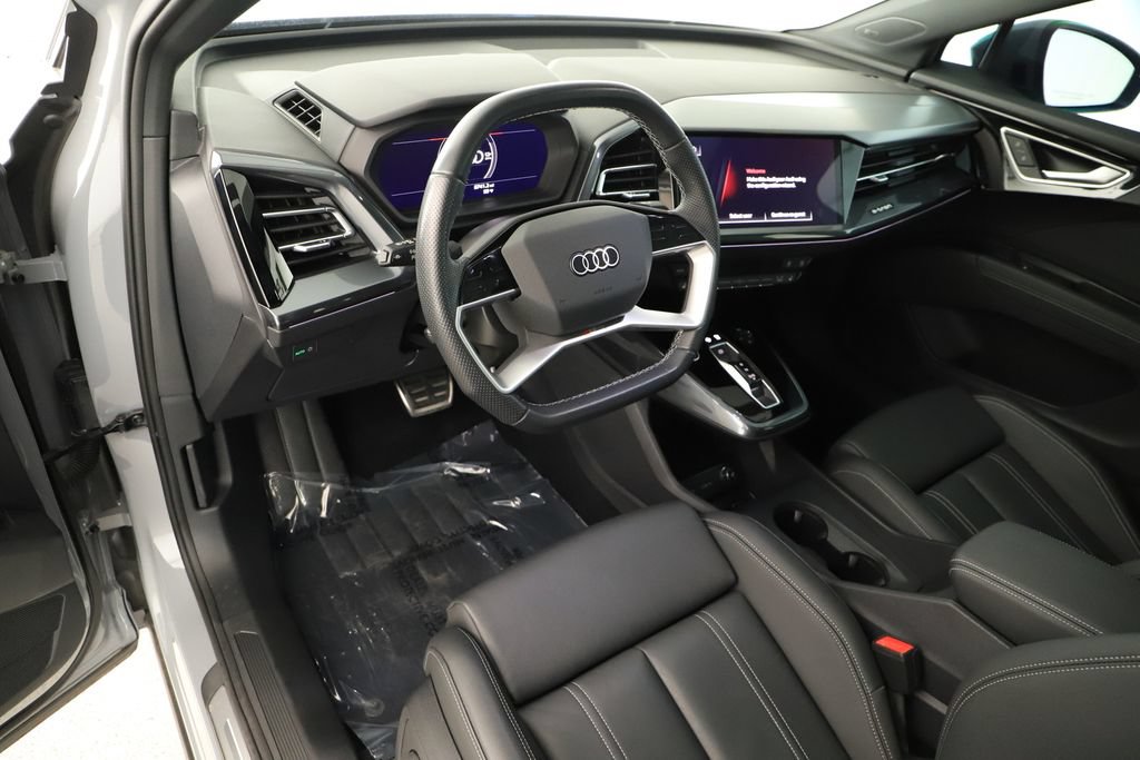Certified 2024 Audi Q4 e-tron Premium Plus w/ Premium Plus AWD/4WD image 15