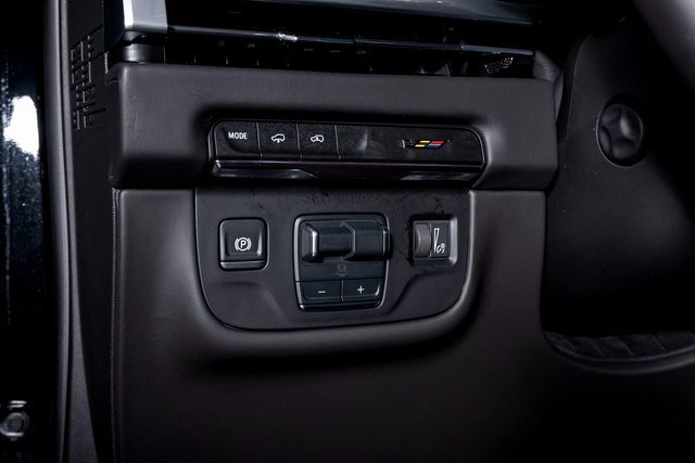 Used 2025 Cadillac Escalade V image 43