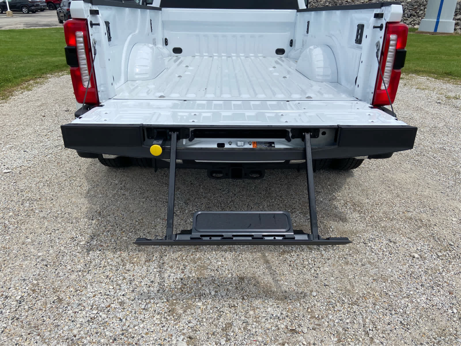 New 2026 Ford F350 Lariat w/ Lariat Ultimate Package AWD/4WD image 8
