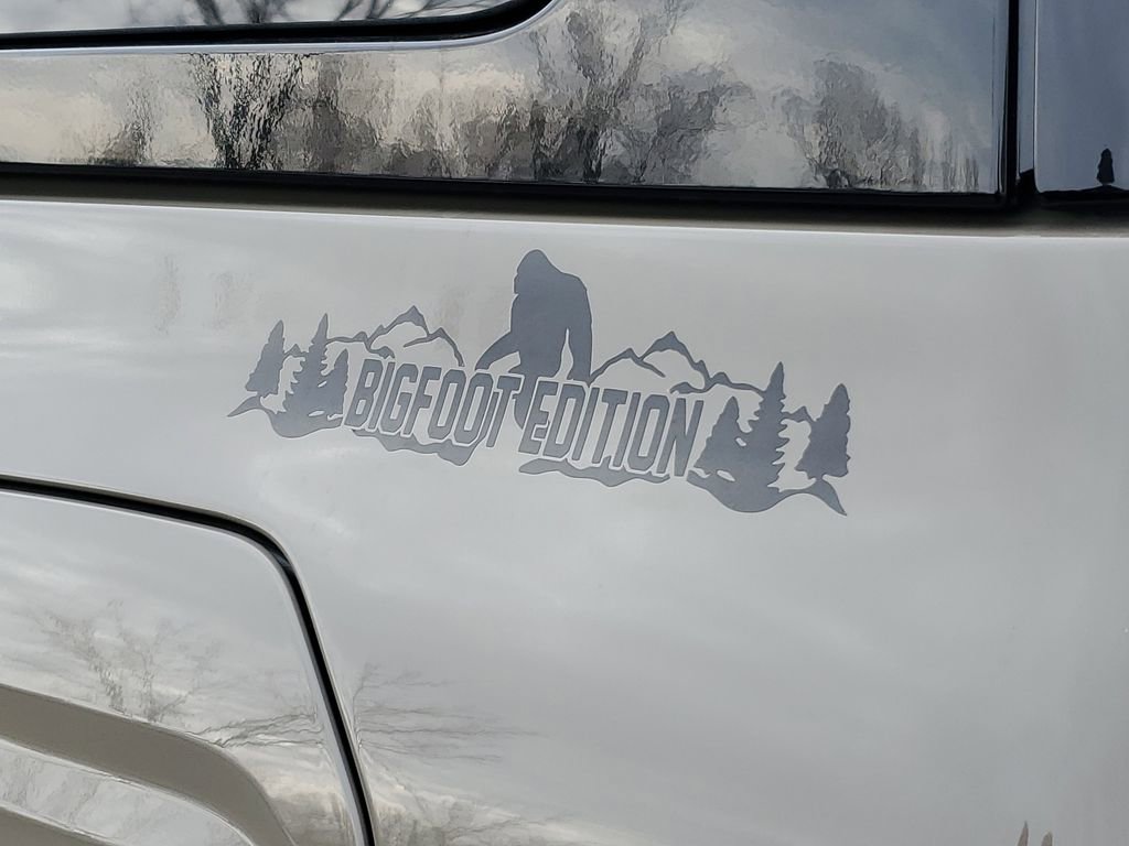 New 2026 Ford Bronco Badlands image 34