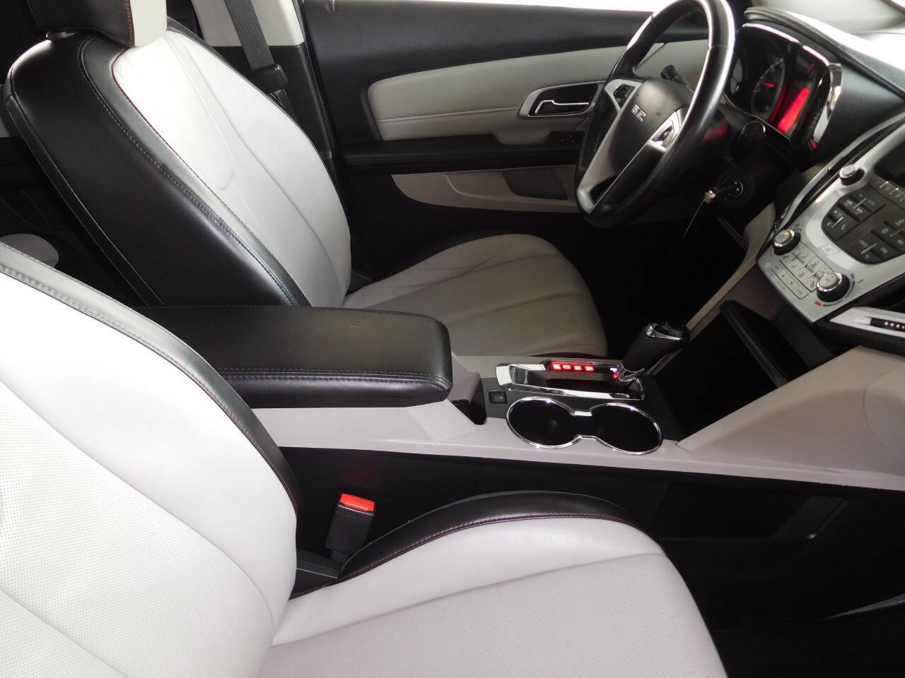 Used 2016 GMC Terrain SLT image 17