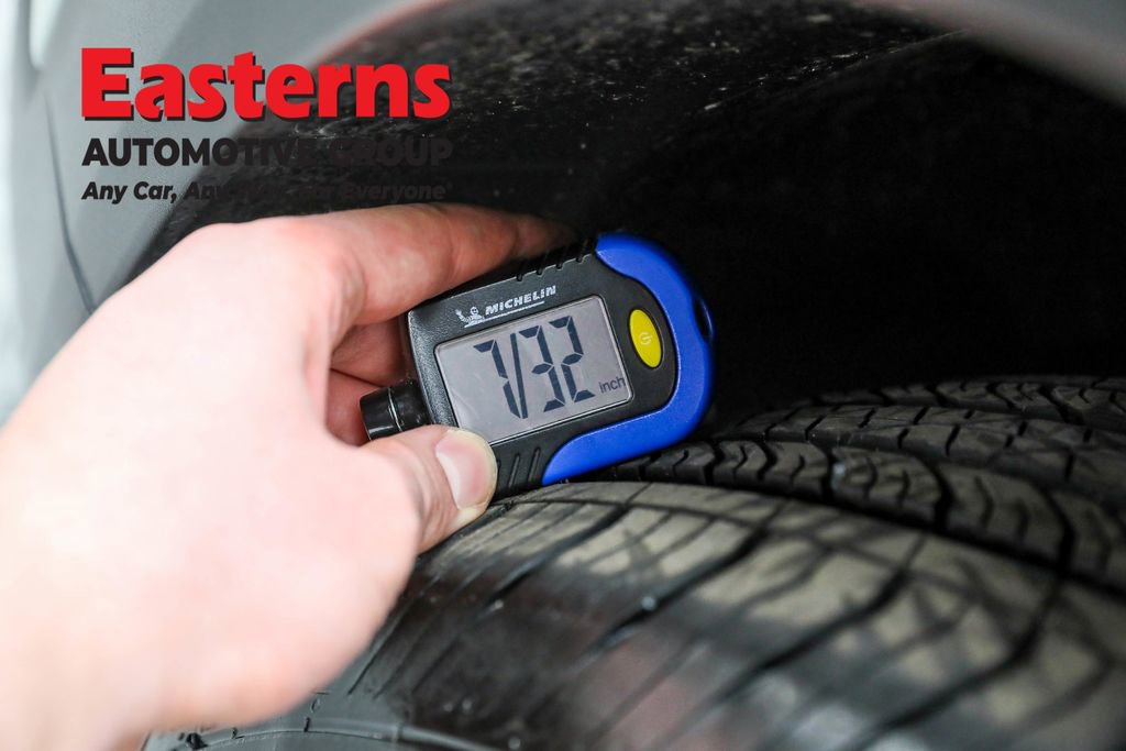 Used 2026 Chevrolet TrailBlazer LT w/ Driver Confidence Package image 27