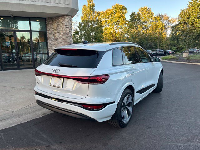 Used 2025 Audi Q6 e-tron Premium Plus AWD/4WD image 7