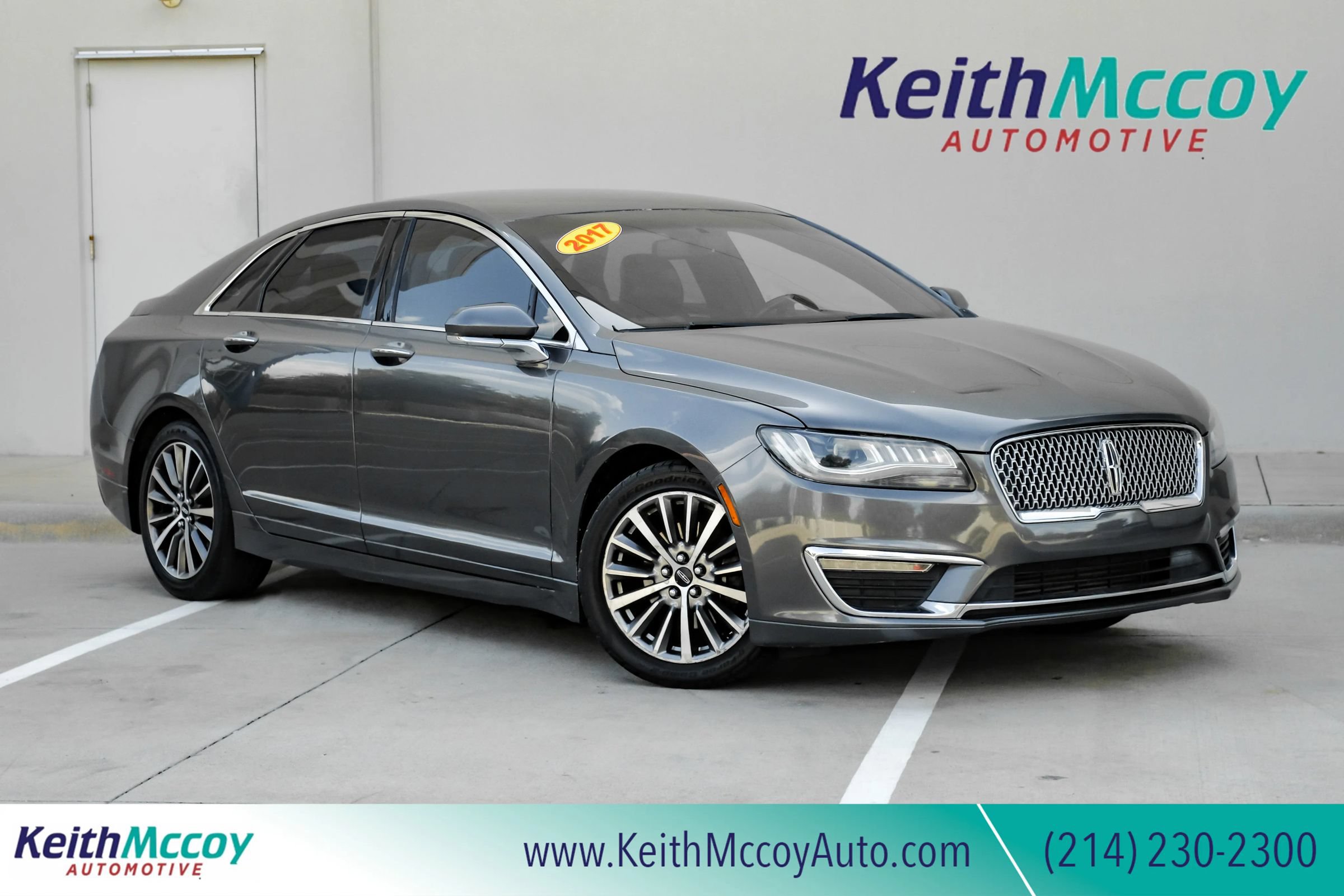Used 2017 Lincoln MKZ Premiere FWD image 1