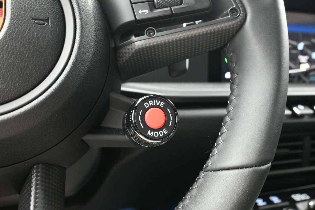 Certified 2026 Porsche 911 Carrera RWD image 39