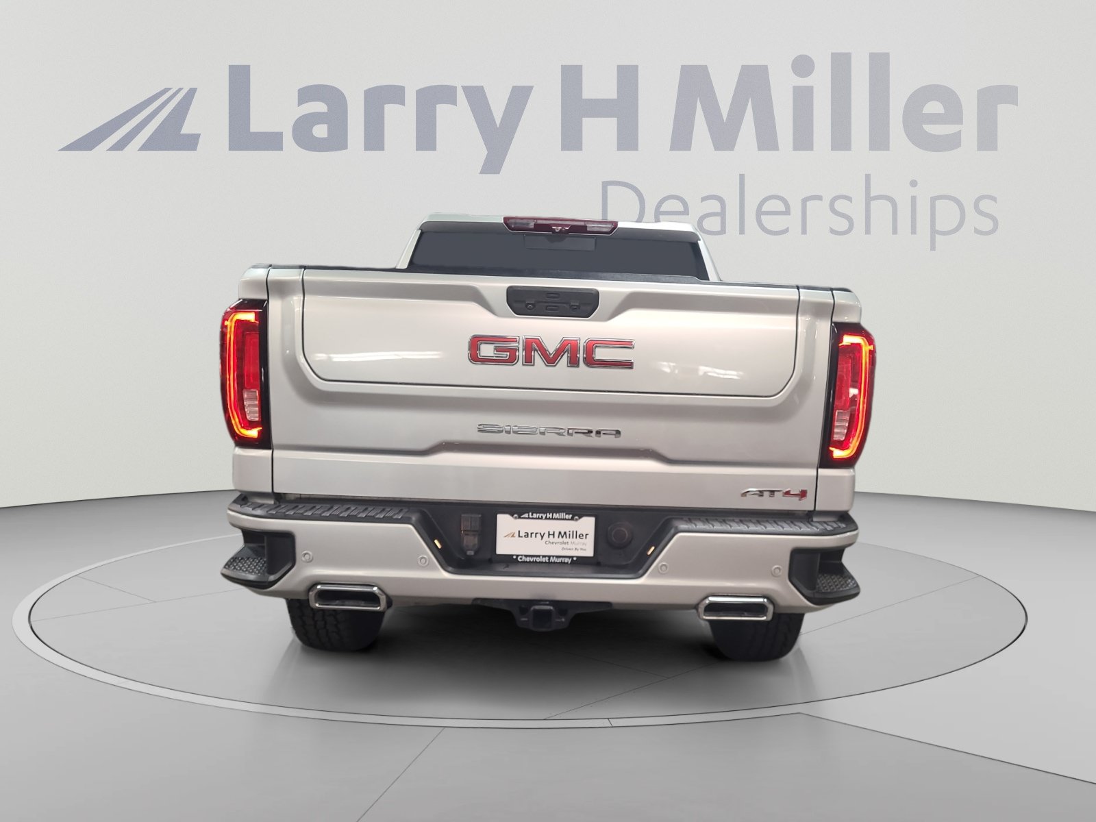 Used 2022 GMC Sierra 1500 AT4 w/ AT4 Premium Package AWD/4WD image 4
