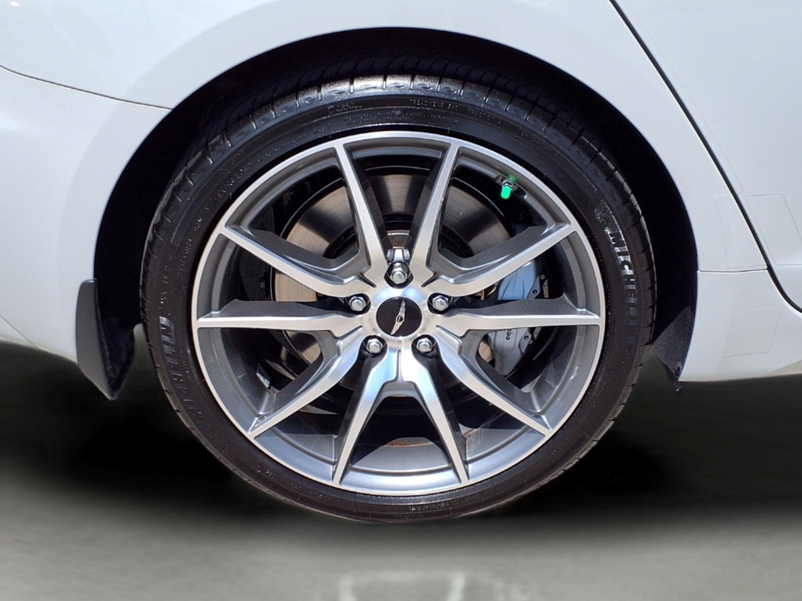 Used 2026 Genesis G70 2.5T RWD image 9