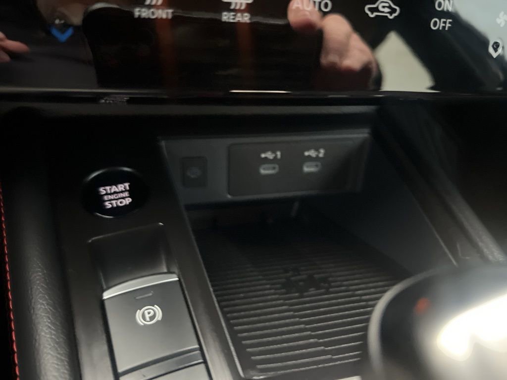 Certified 2025 Nissan Kicks SR AWD/4WD image 53