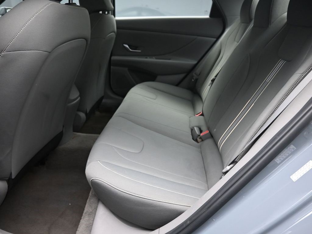 Used 2023 Hyundai Elantra SEL w/ Convenience Package image 20