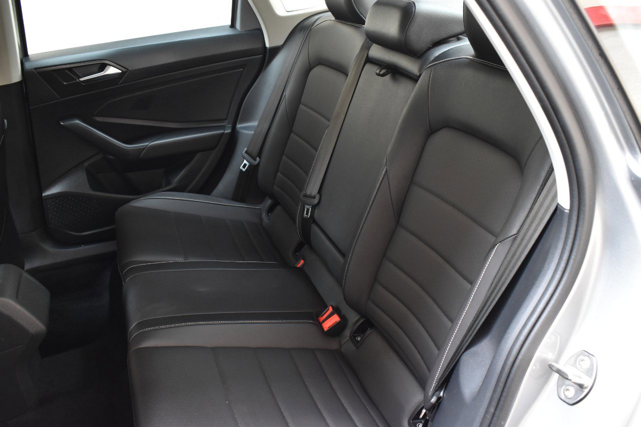 Used 2024 Volkswagen Jetta SE FWD image 17