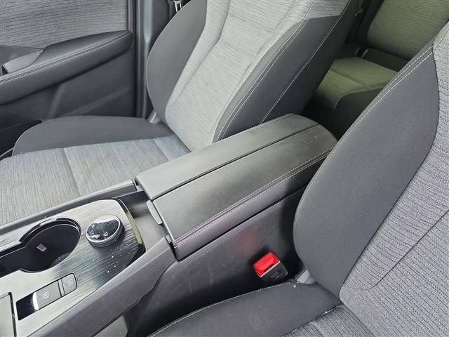 Used 2023 Nissan Rogue SV image 23