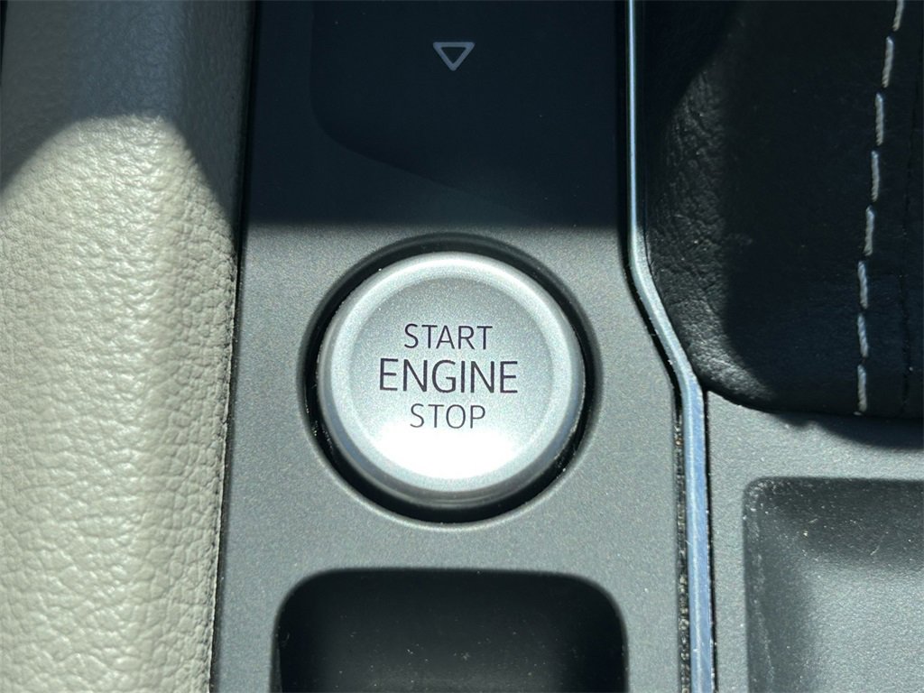 Used 2022 Volkswagen Atlas SE image 17