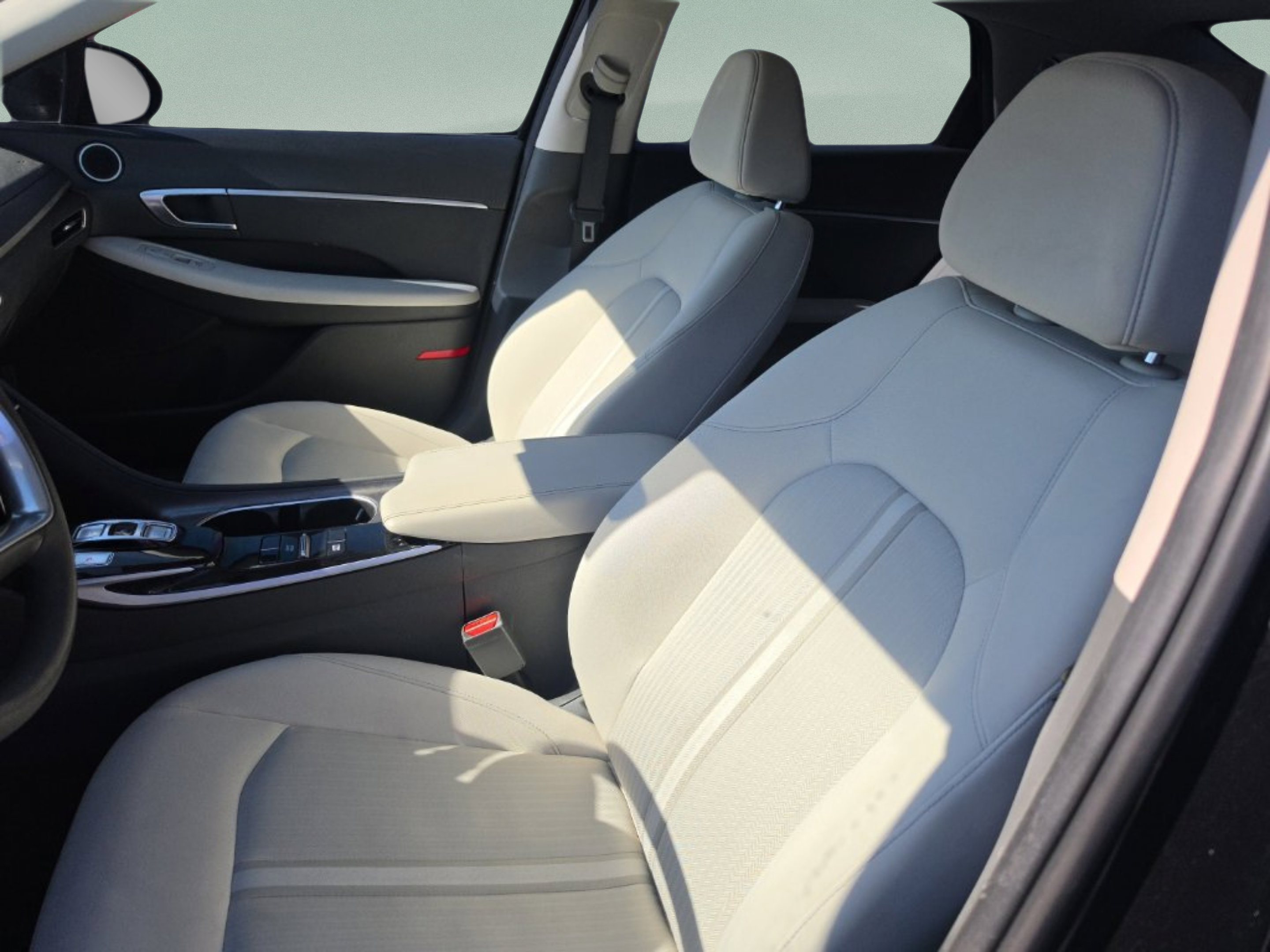 Used 2023 Hyundai Sonata SEL w/ Preferred Accessory Package FWD image 16