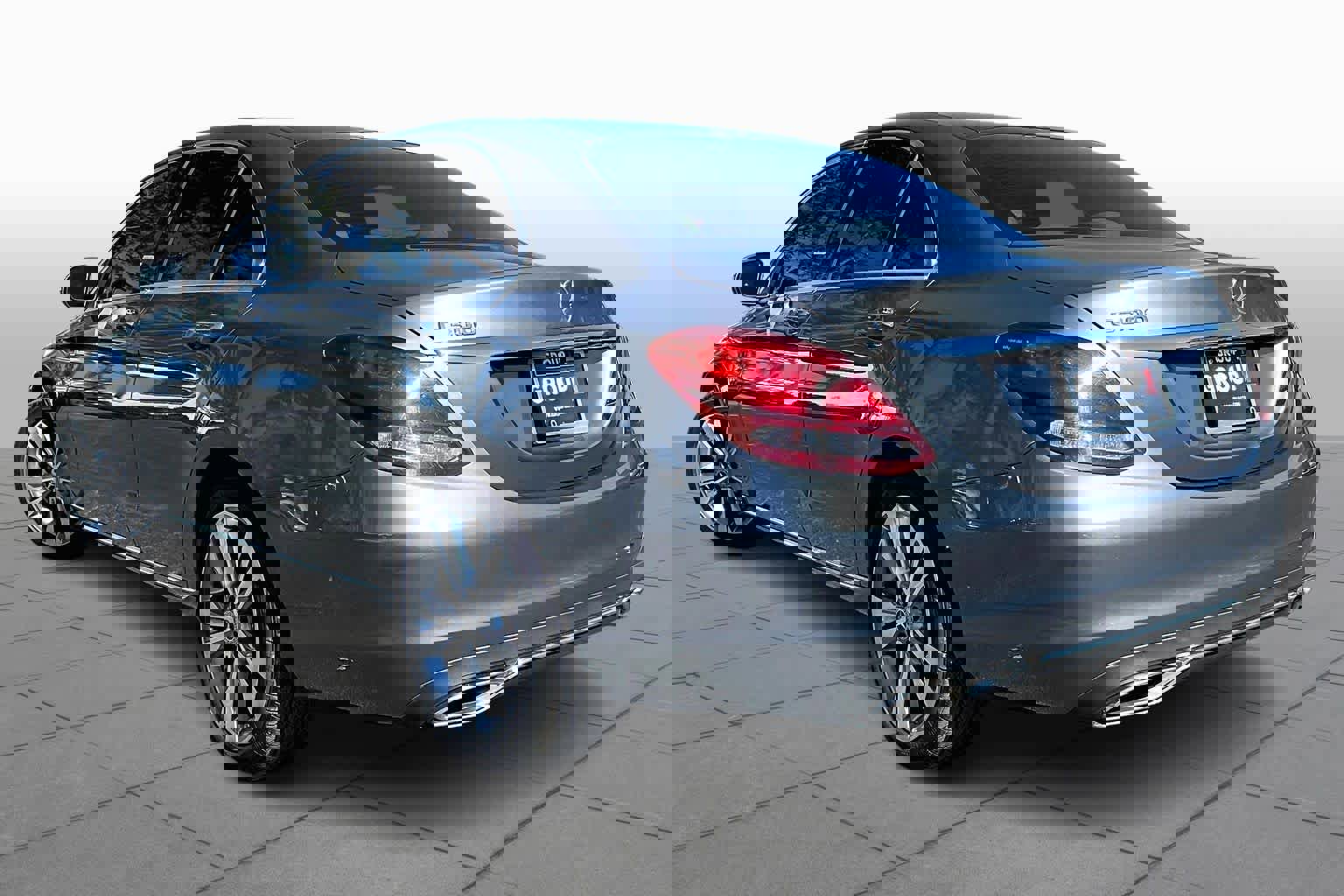 Used 2018 Mercedes-Benz C 300 Sedan image 10