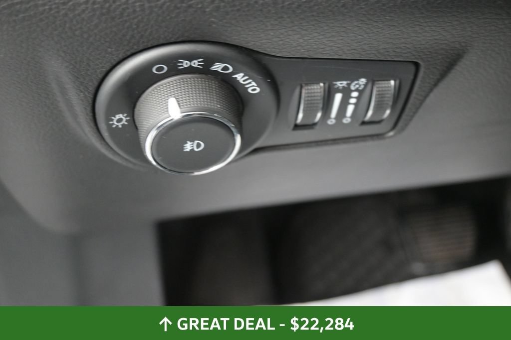 Used 2025 Jeep Compass Trailhawk AWD/4WD image 28