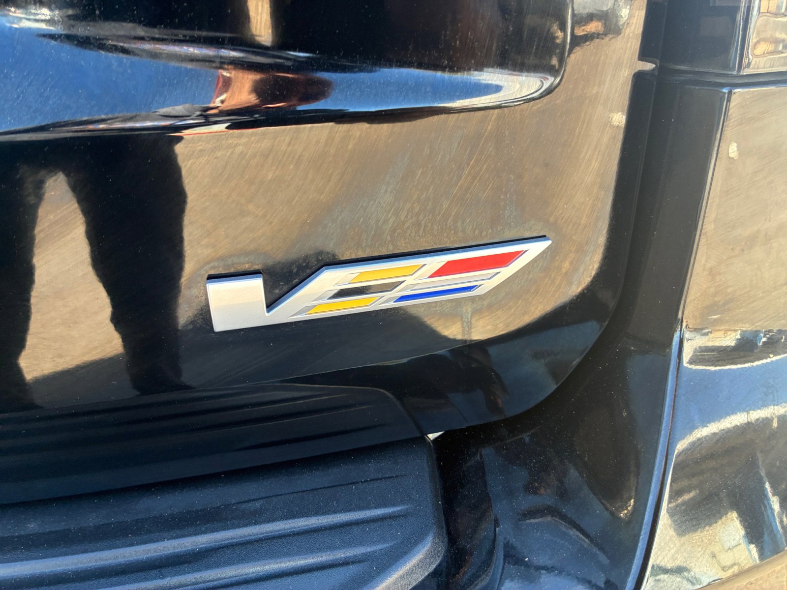 Used 2023 Cadillac Escalade ESV V w/ Heavy-Duty Trailer Package image 31