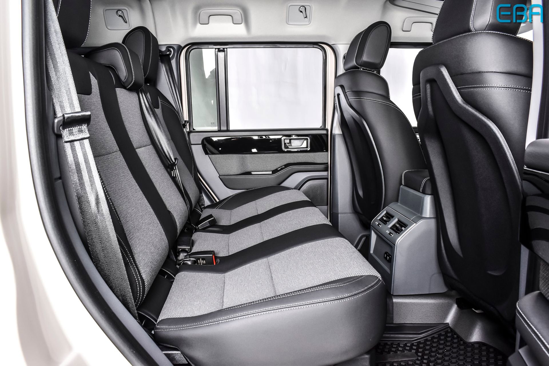 Used 2025 INEOS Grenadier Fieldmaster Edition image 20