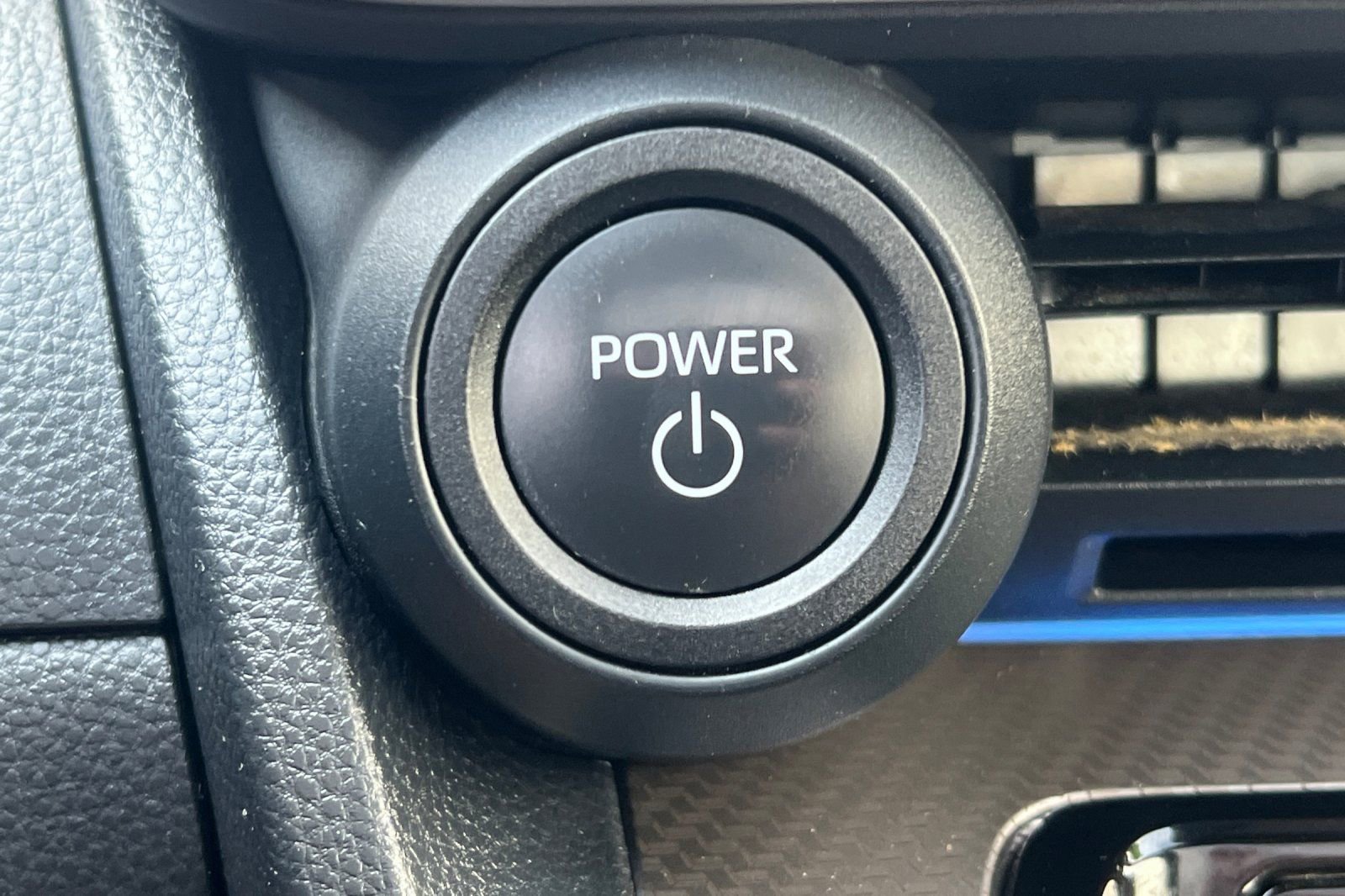 Used 2024 Toyota Prius XLE image 18