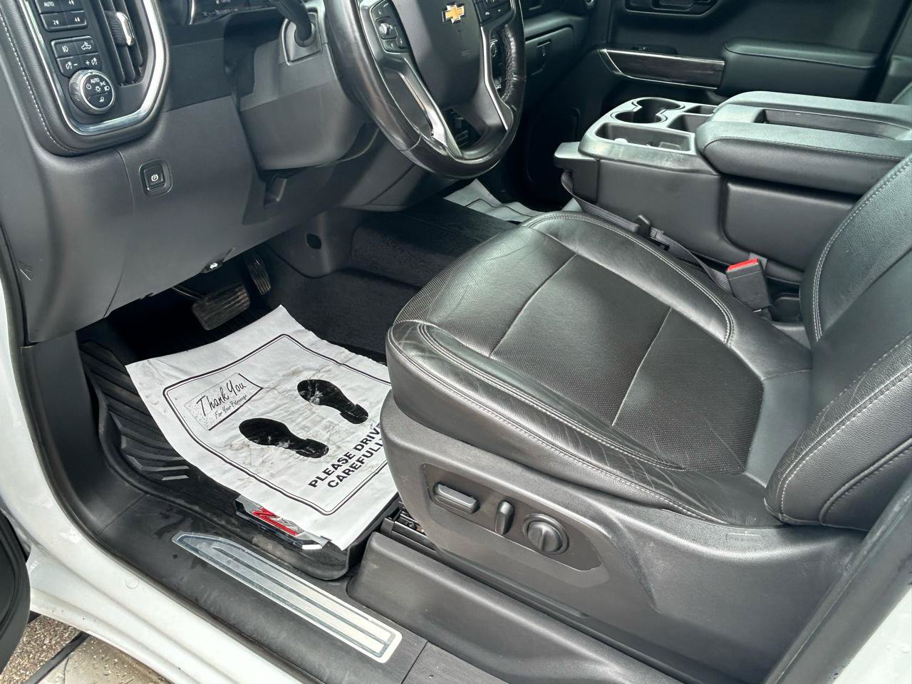 Used 2020 Chevrolet Silverado 1500 LTZ AWD/4WD image 10