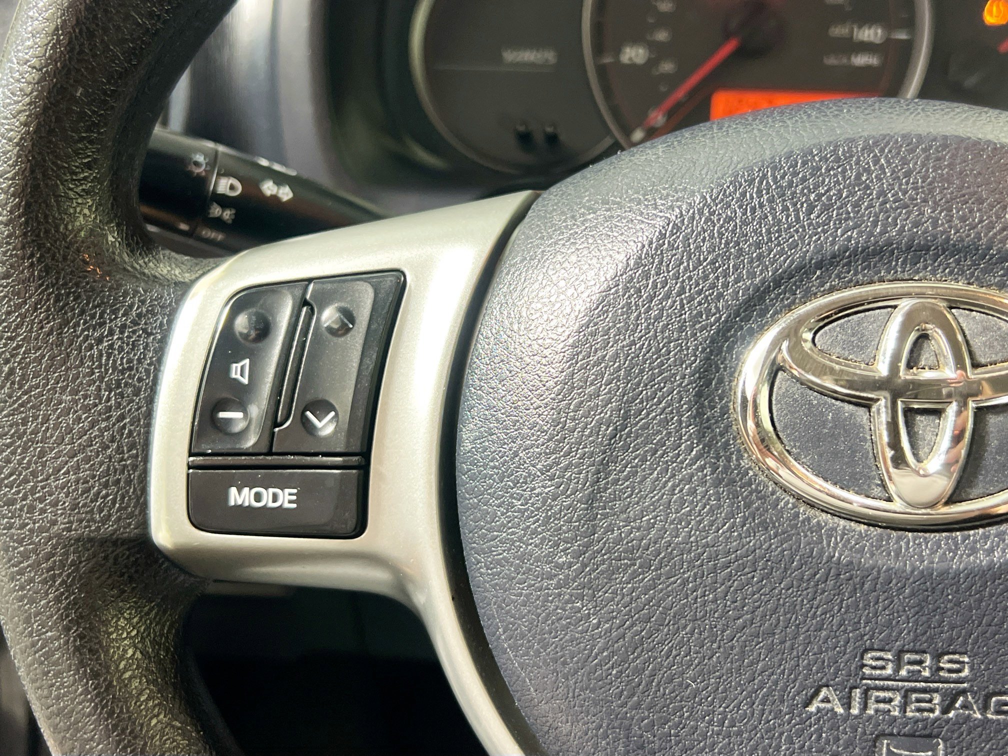 Used 2013 Toyota Yaris LE FWD image 18