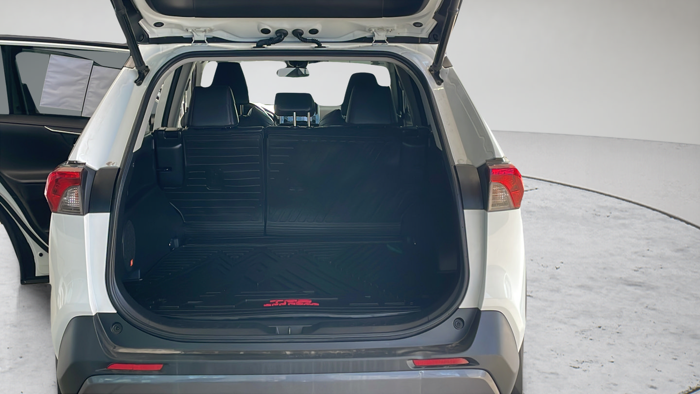 Certified 2020 Toyota RAV4 TRD Off-Road w/ TRD Off-Road Weather Package AWD/4WD image 17