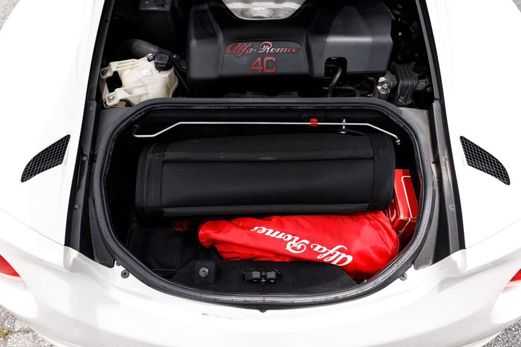 Used 2016 Alfa Romeo 4C Spider w/ Convenience Group - Spider RWD image 15