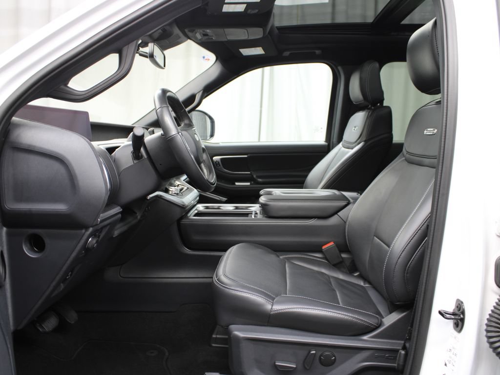 Used 2025 Ford Expedition Max Platinum w/ Stealth Appearance Package AWD/4WD image 12