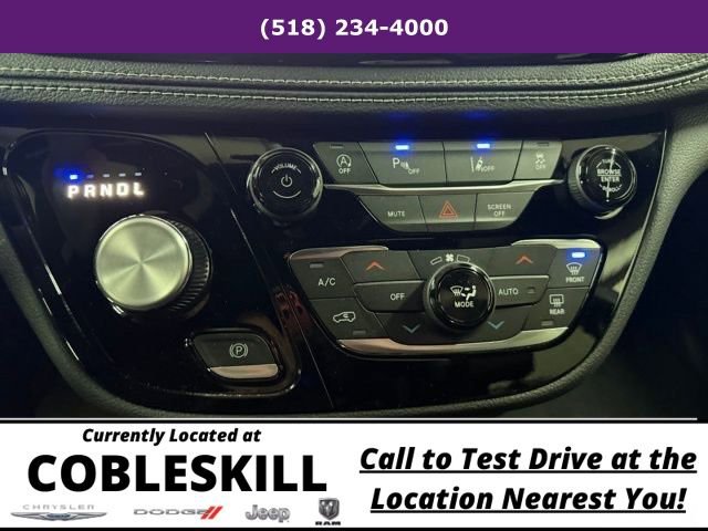 New 2026 Chrysler Pacifica Select image 5