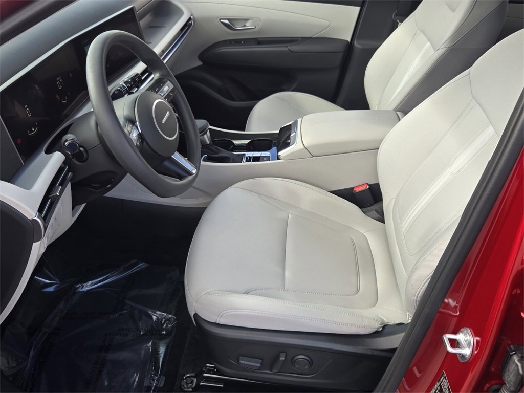 Certified 2025 Hyundai Tucson SEL image 11