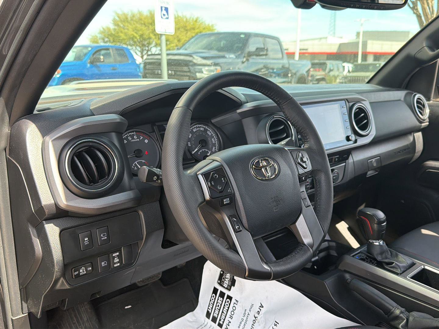 Used 2023 Toyota Tacoma TRD Pro AWD/4WD image 18