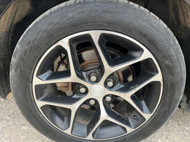 Used 2016 Buick LaCrosse Sport Touring image 9