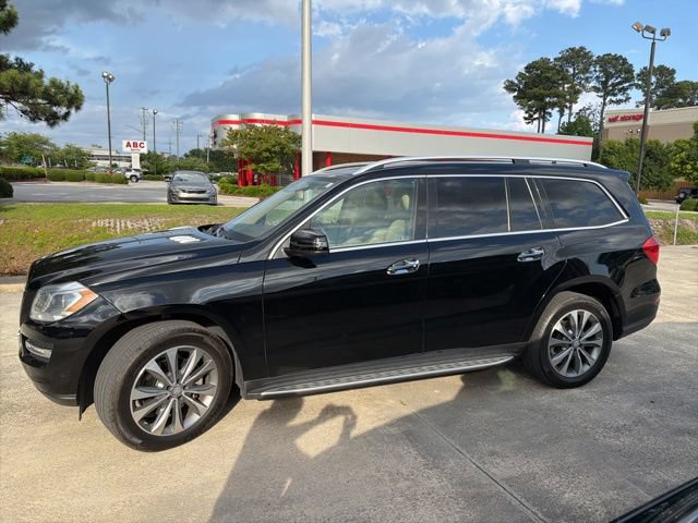 Used 2016 Mercedes-Benz GL 450 4MATIC image 2