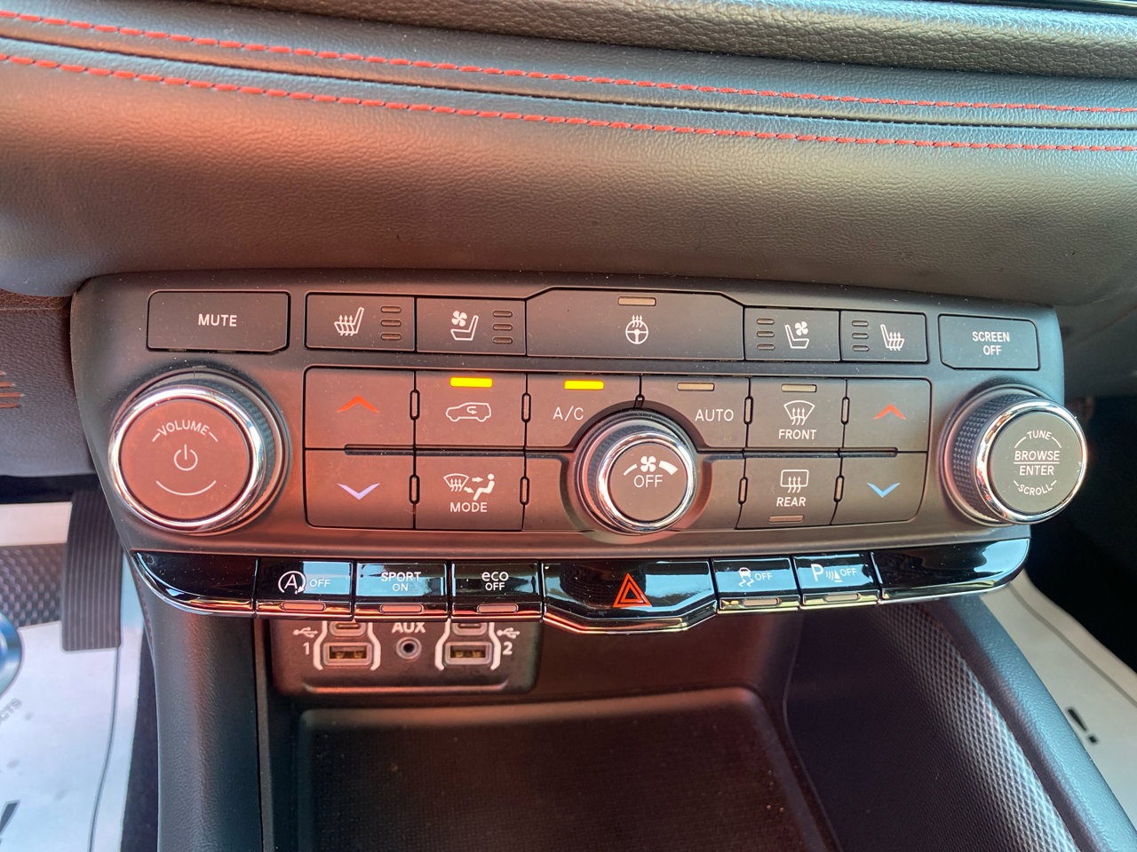 Used 2024 Dodge Durango GT image 21