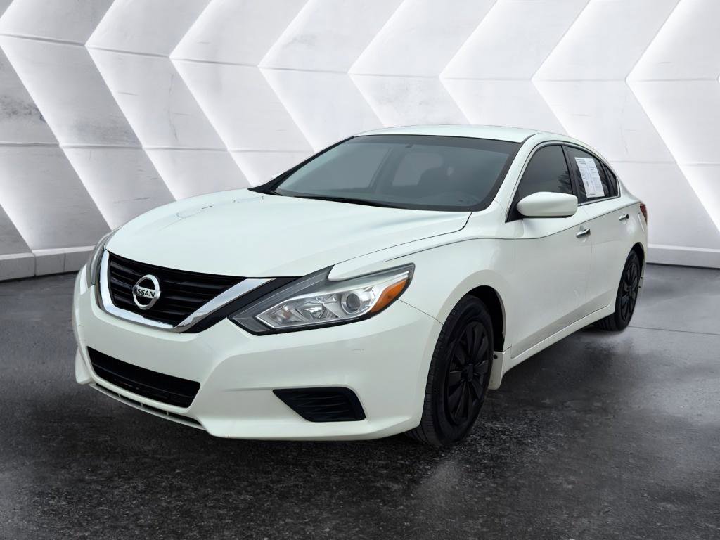 Used 2018 Nissan Altima 2.5 S w/ S Convenience Package image 3