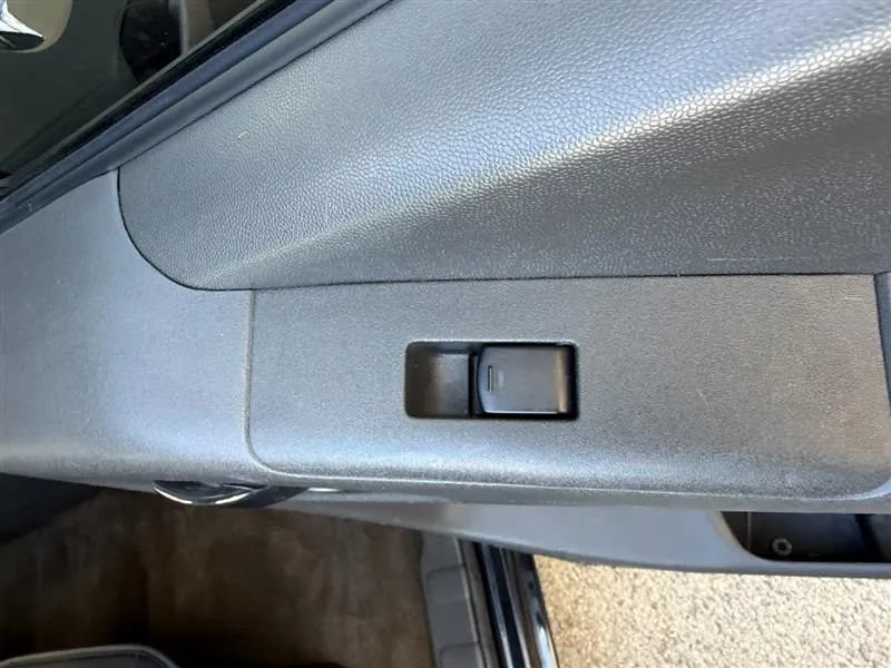 Used 2018 Nissan Frontier PRO-4X AWD/4WD image 46