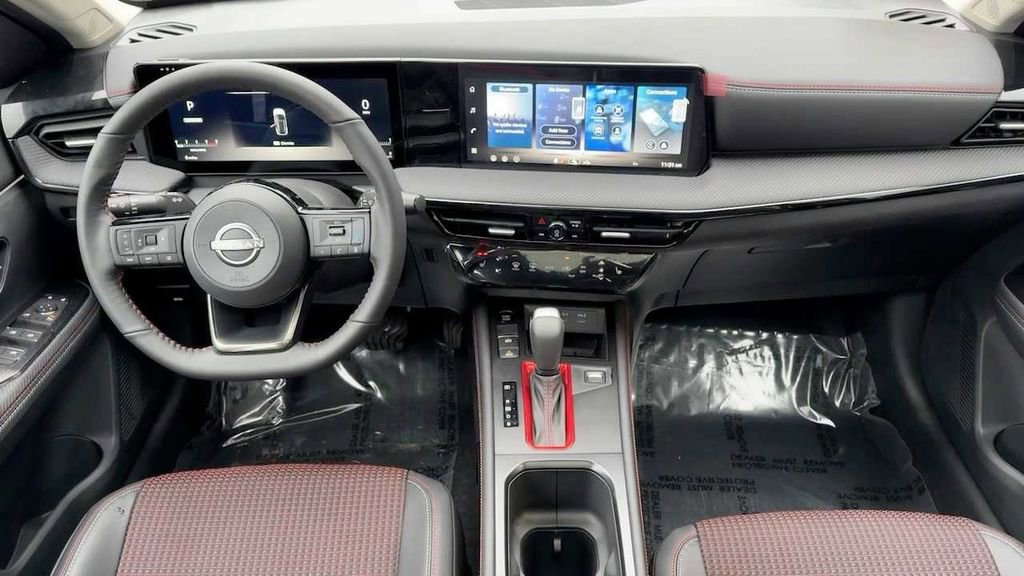 New 2026 Nissan Kicks SR w/ SR Premium Package AWD/4WD image 11